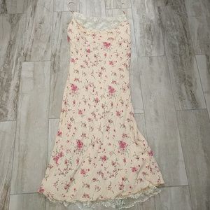 ❤️Lacey Spring dress, size 6~donating this week